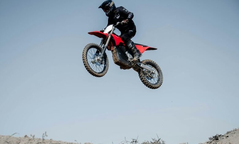 sara tendulkar s height information